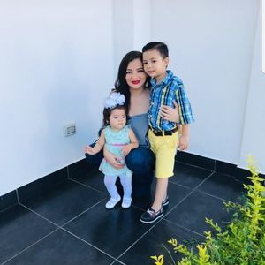 Meet your Posher, Miriam lorena